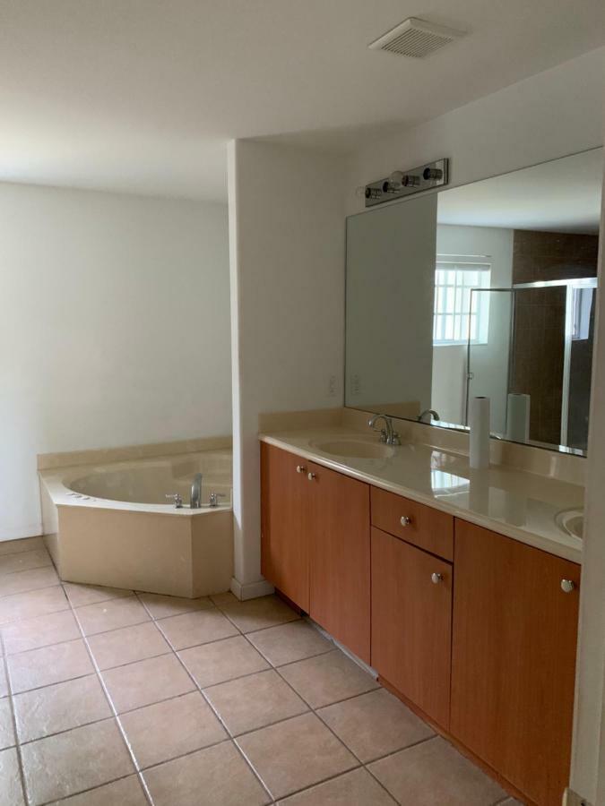 Bedroom Suite In Lauderdale Lakes Townhome Fort Lauderdale Eksteriør billede