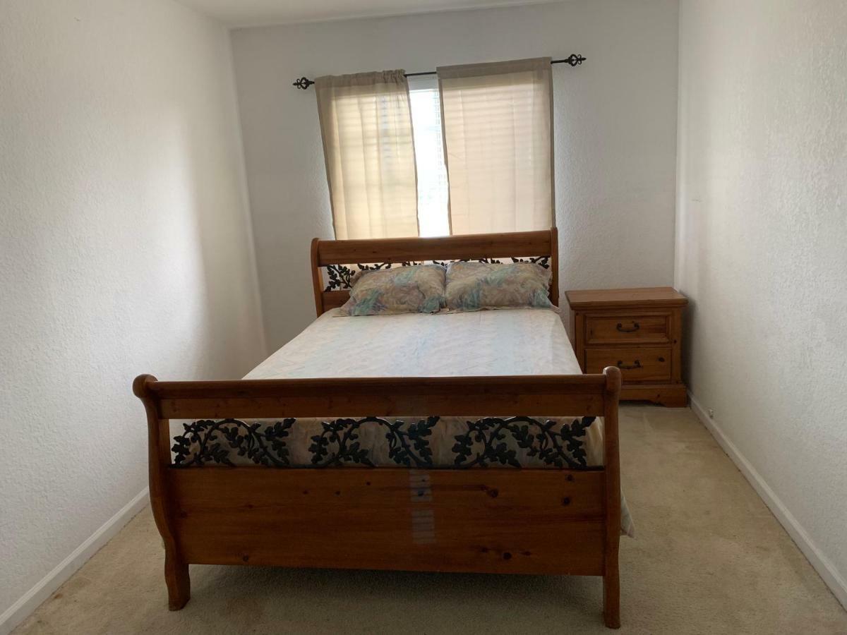 Bedroom Suite In Lauderdale Lakes Townhome Fort Lauderdale Eksteriør billede