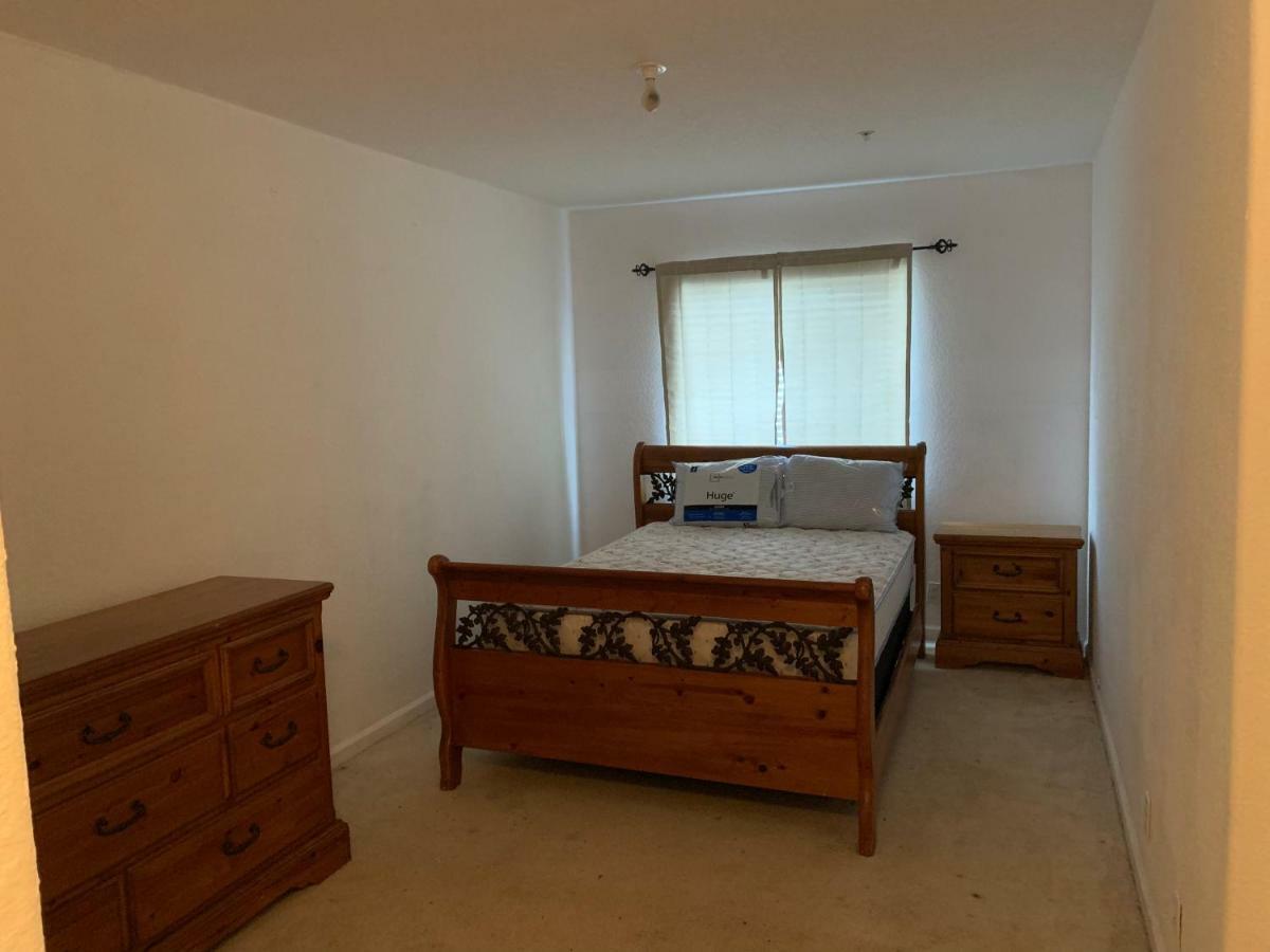 Bedroom Suite In Lauderdale Lakes Townhome Fort Lauderdale Eksteriør billede